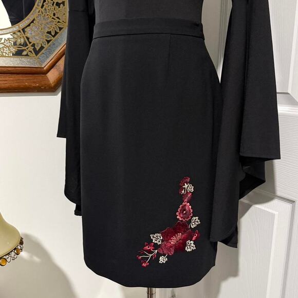 Petite Sophisticate Dresses & Skirts - VTG 90s Petite Sophisticate Black & Red Floral Embroidered Mini Pencil Skirt 2